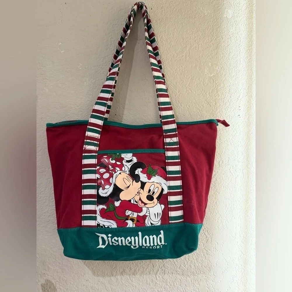 Disney holiday red minnie
